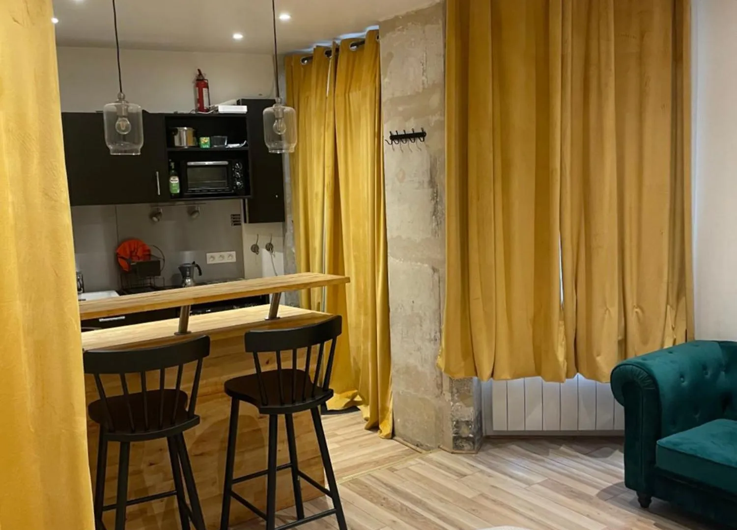 アパート Superbe Studio Montmartre, Rue Des Abbesses パリ フランス