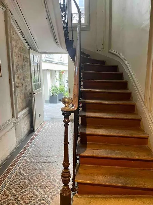 アパート Superbe Studio Montmartre, Rue Des Abbesses パリ