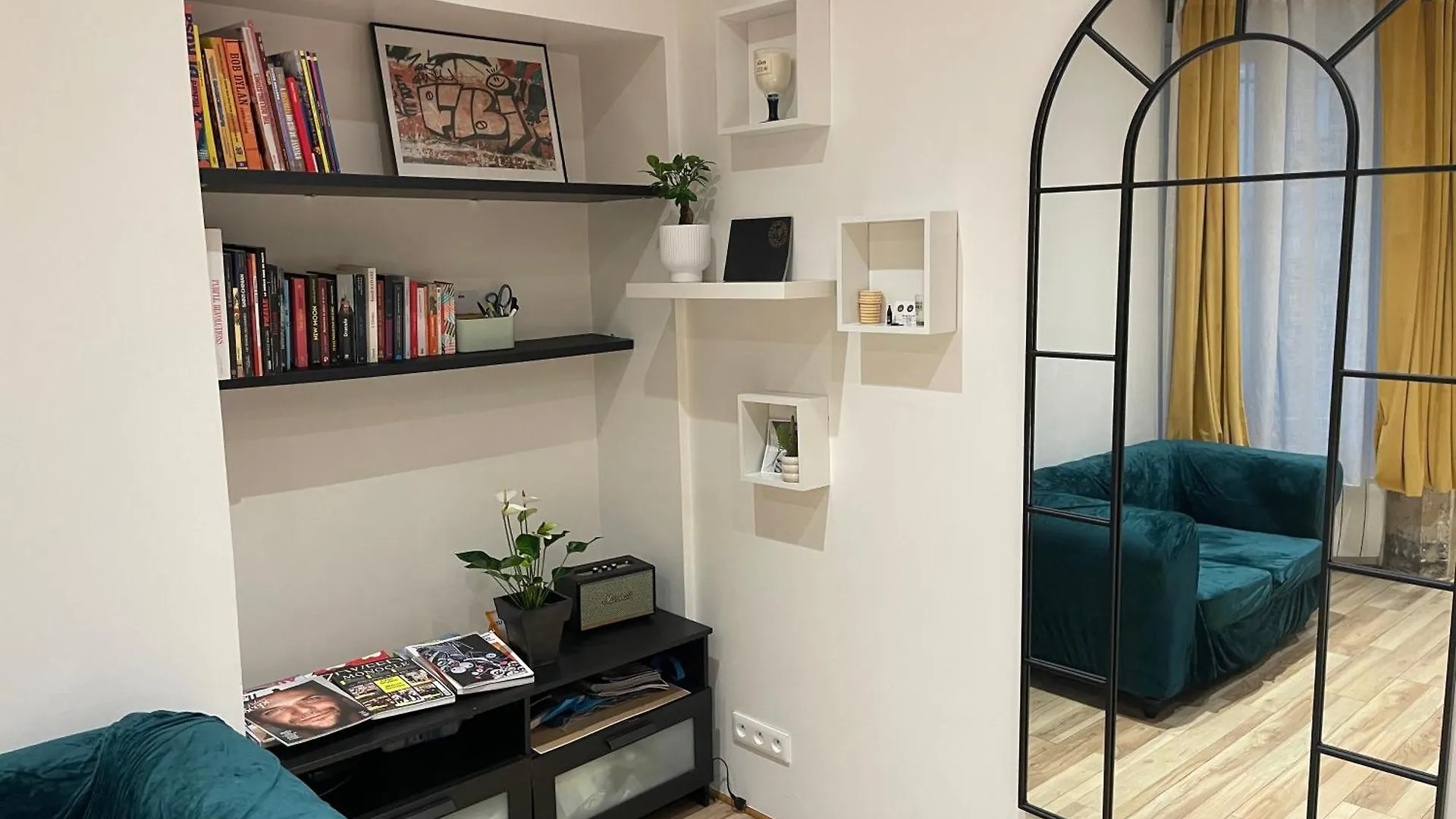 アパート Superbe Studio Montmartre, Rue Des Abbesses パリ