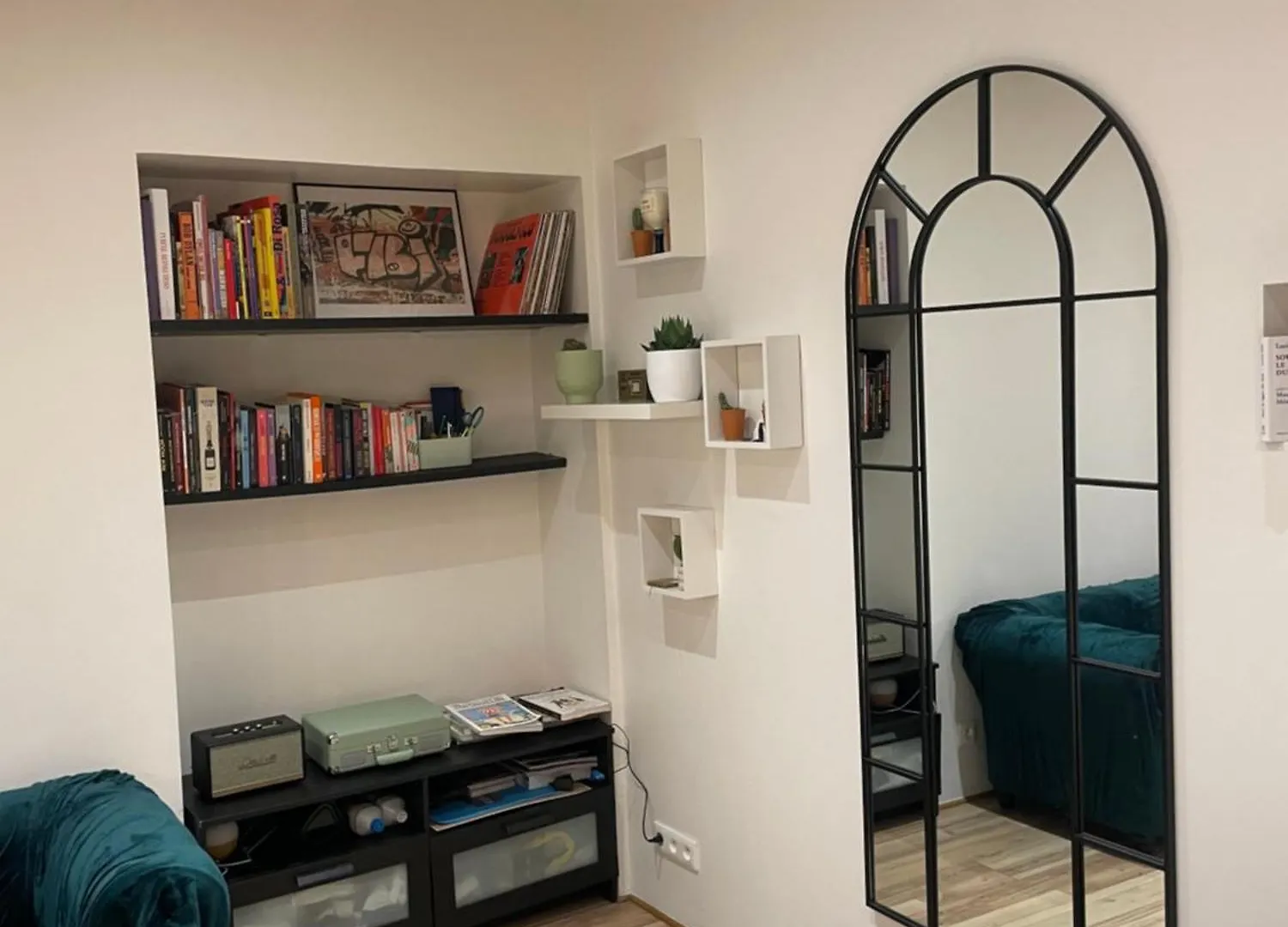 アパート Superbe Studio Montmartre, Rue Des Abbesses パリ