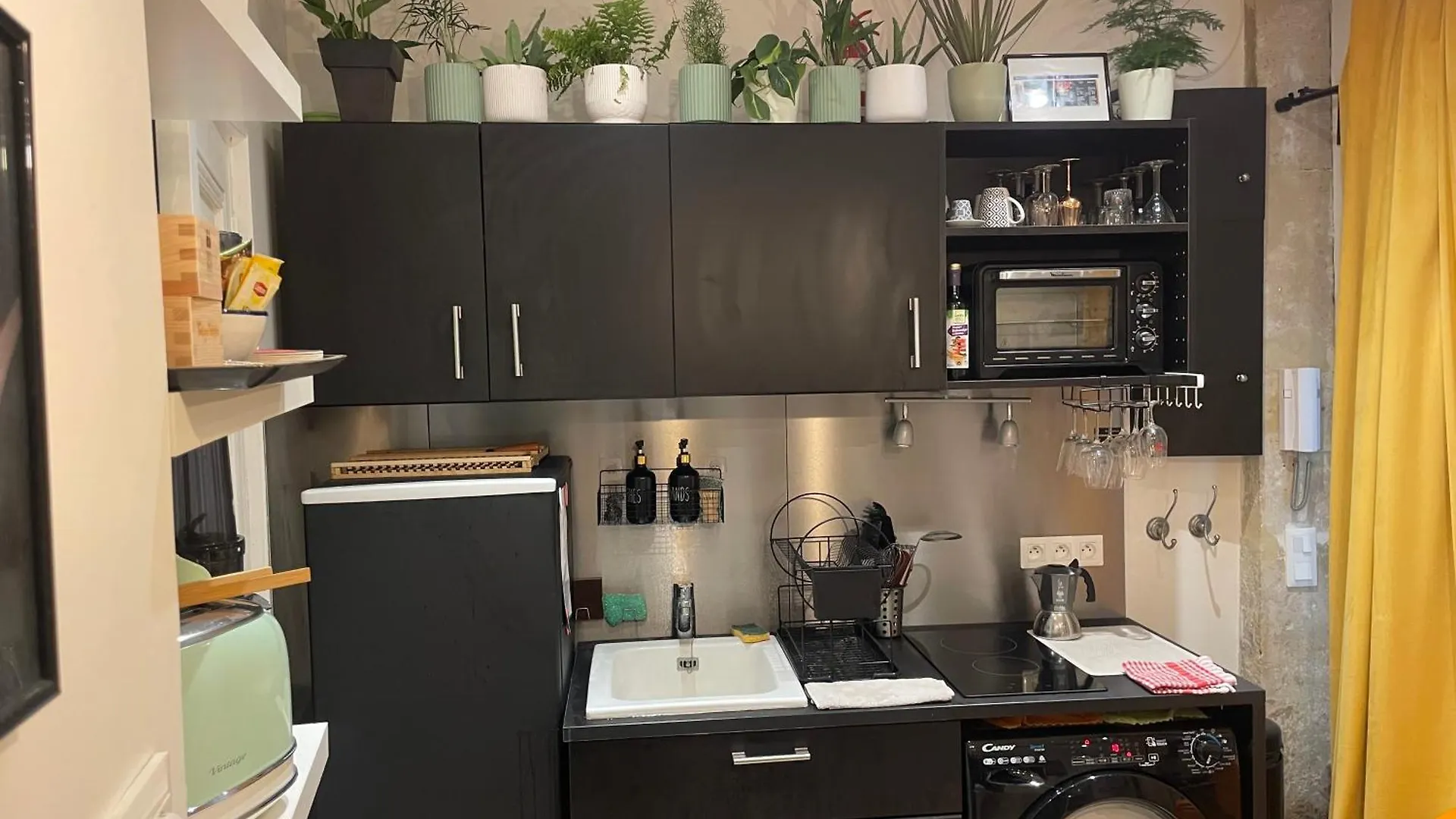 Apartmán Superbe Studio Montmartre, Rue Des Abbesses Paříž