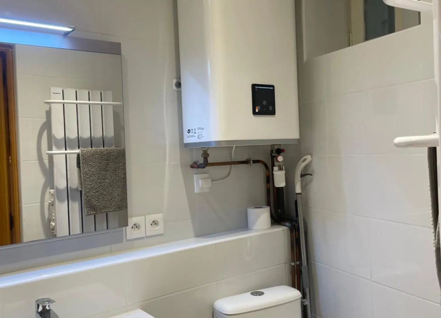 Apartment Superbe Studio Montmartre, Rue Des Abbesses Paris France